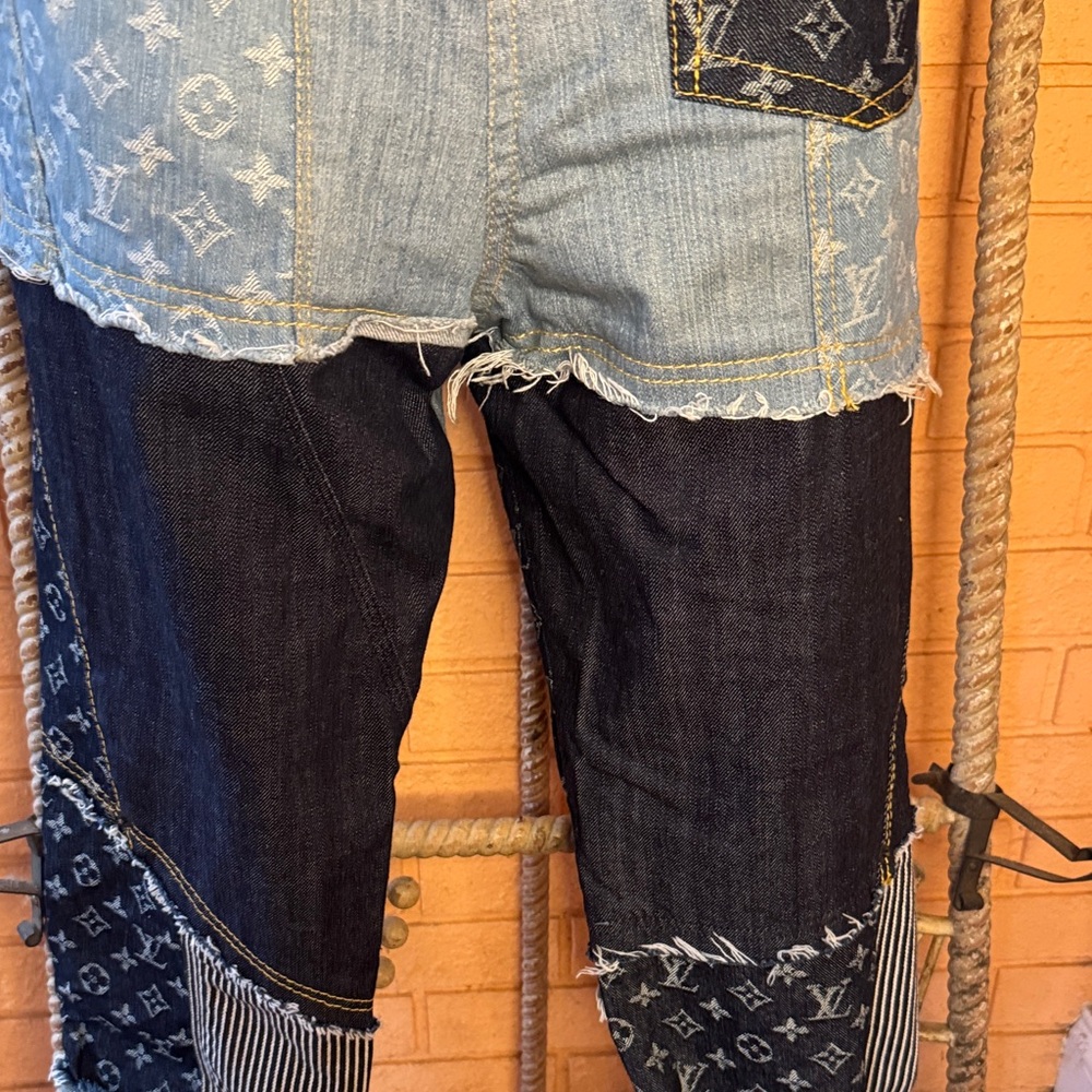 Patchwork Denim LV Monogram capris - image 8